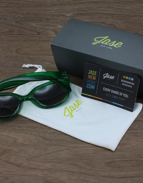 Load image into Gallery viewer, Jase New York Cosette Sunglasses in Emerald Green
